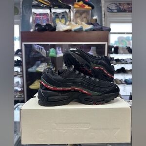 Nike Air Max 95 SP Undefeated Black (Sz-7.5) Dead stock Buy Now